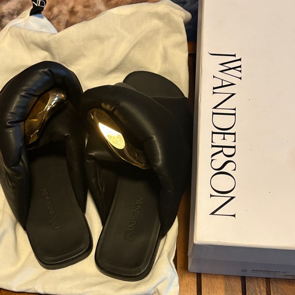 JW ANDERSON Black Twisted Leather Slide Sandals with Gold Disc - Picture 9 of 9